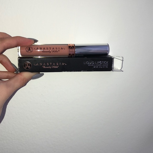 Anastasia Beverly Hills “Naked” Liquid Lipstick - Picture 1 of 1